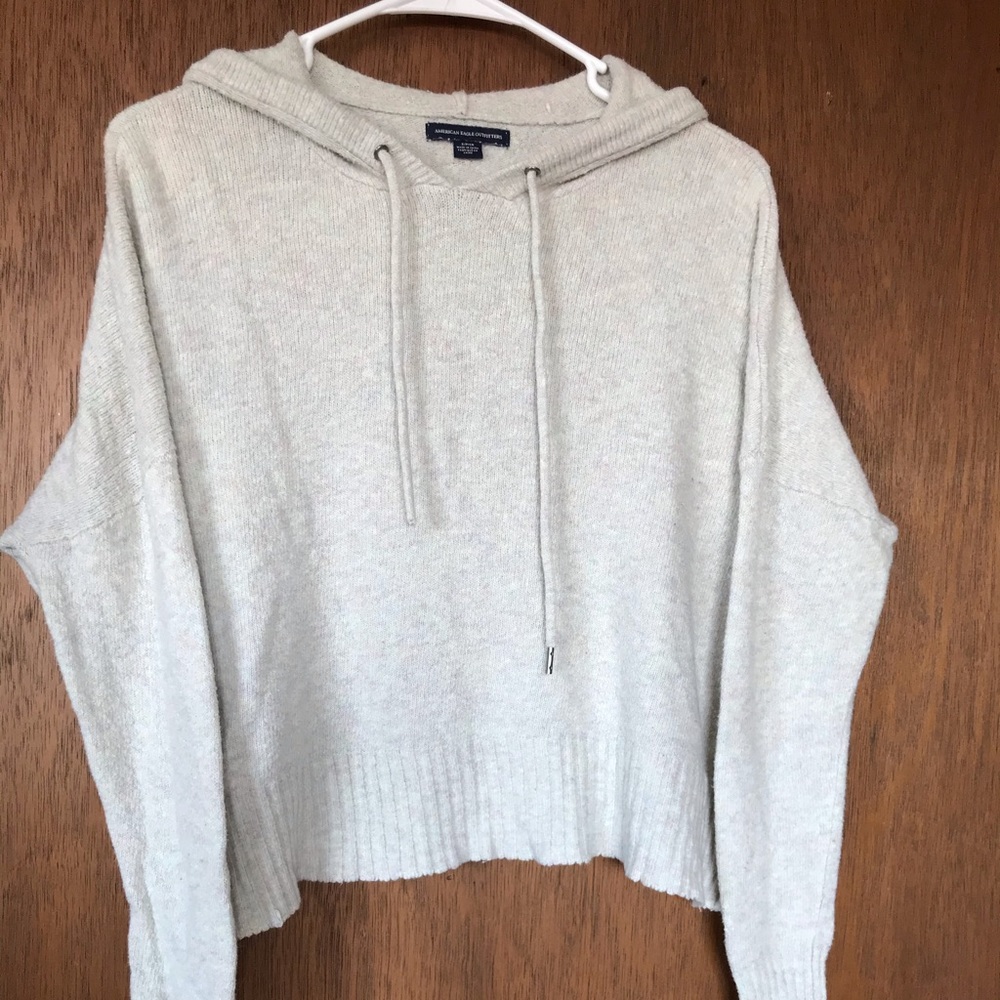Off-white American Eagle pullover sweater